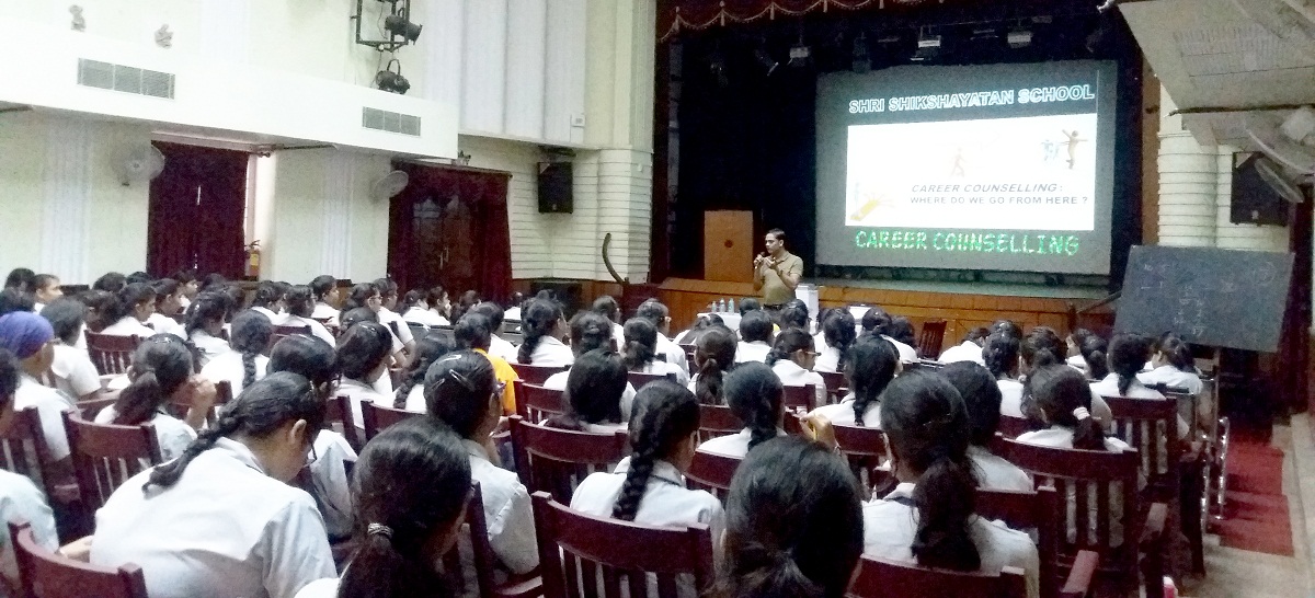 Shri Shikshayatan School